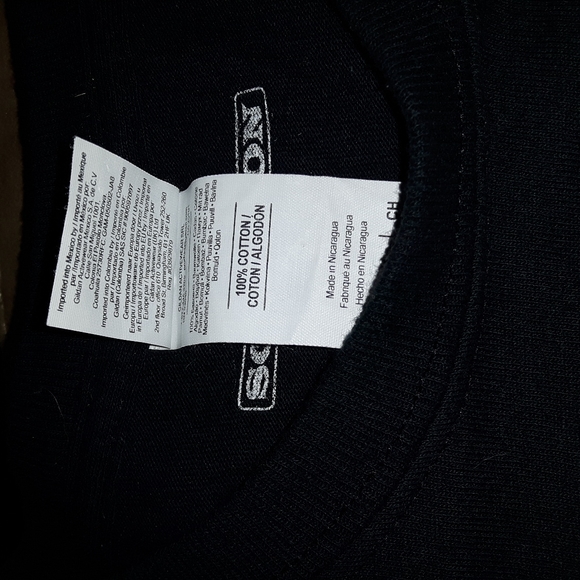 Black Scorpion Tshirt by Drake - Picture 4 of 4